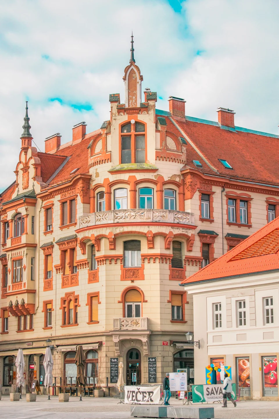 An ornate corner building on Glavni trg in Maribor’s historic centre
