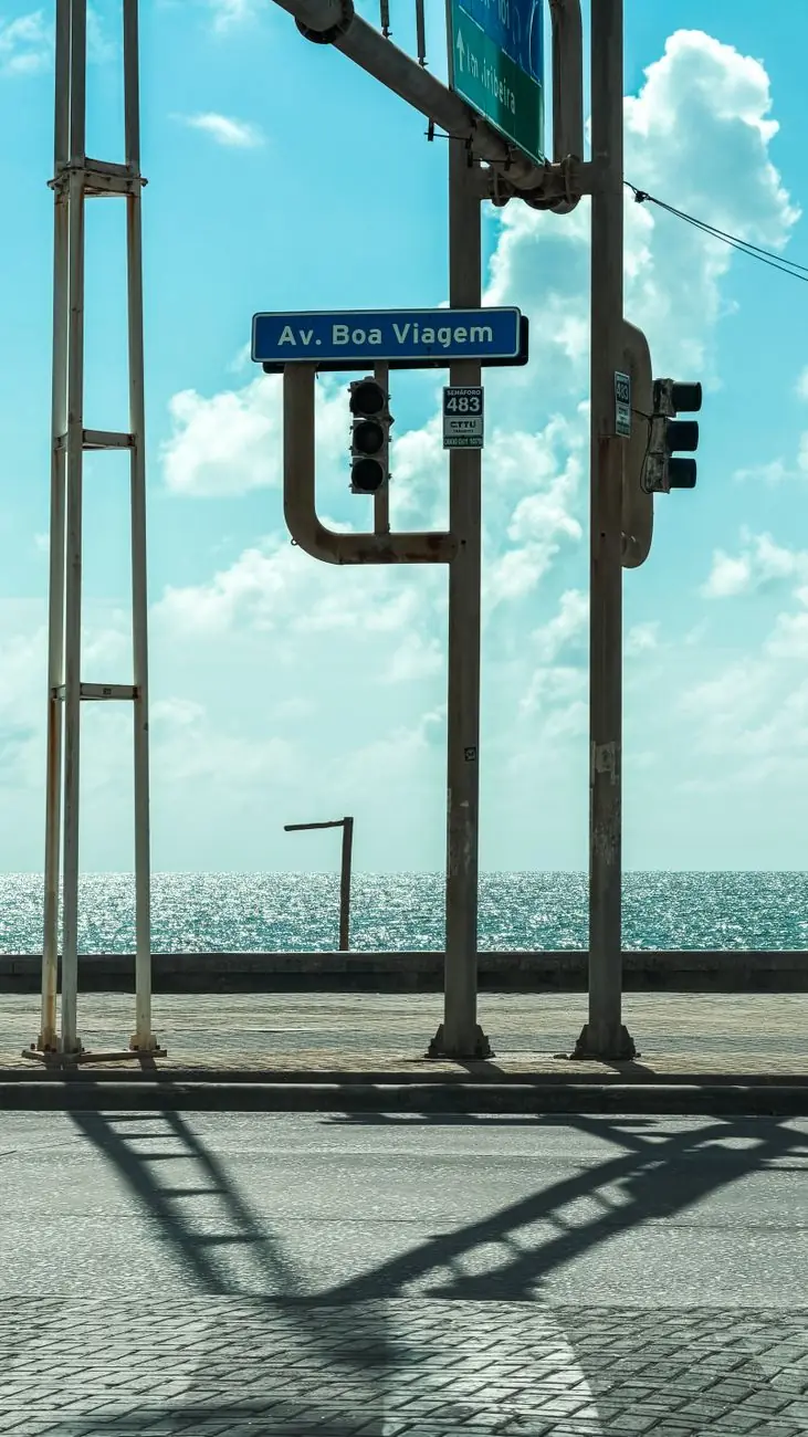 Avenida Boa Viagem street sign beside Recife’s oceanfront promenade